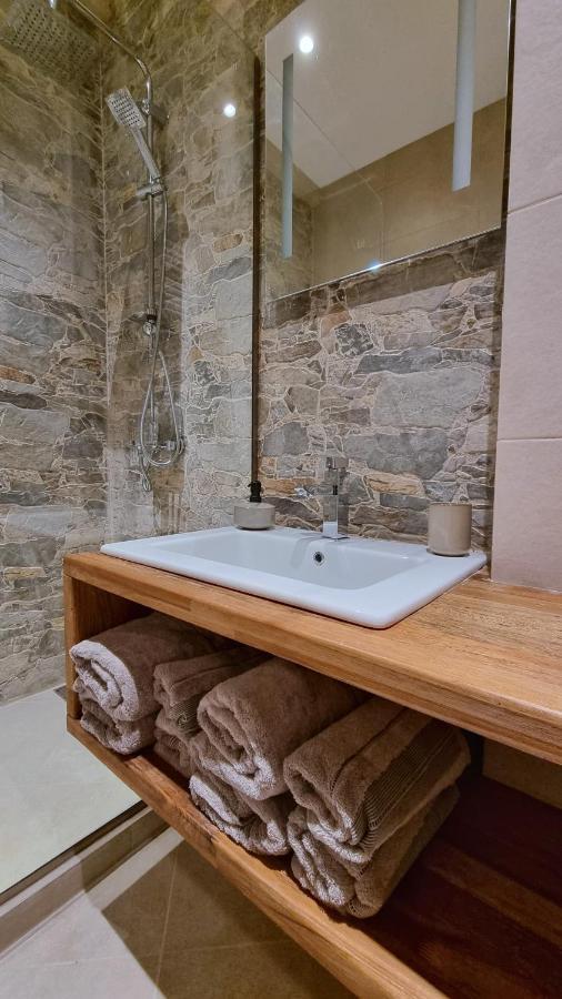Luxurious 2Br Apartment With Mountain/Piste View, Close To Main Gondola Гудаури Экстерьер фото
